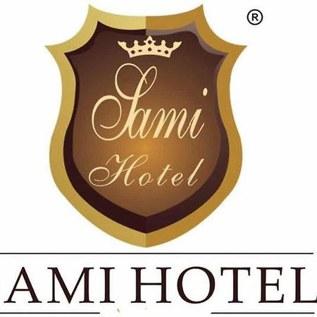 Sami Hotel Уаґадуґу Екстер'єр фото